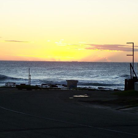 Breeze Inn Guesthouse Kidd's Beach Bagian luar foto