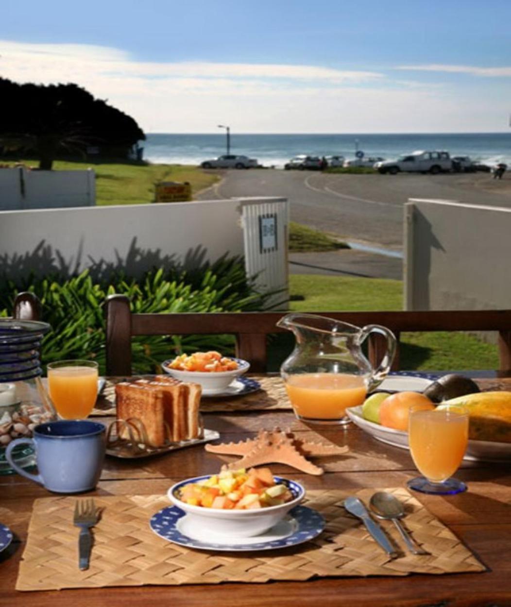 Breeze Inn Guesthouse Kidd's Beach Bagian luar foto