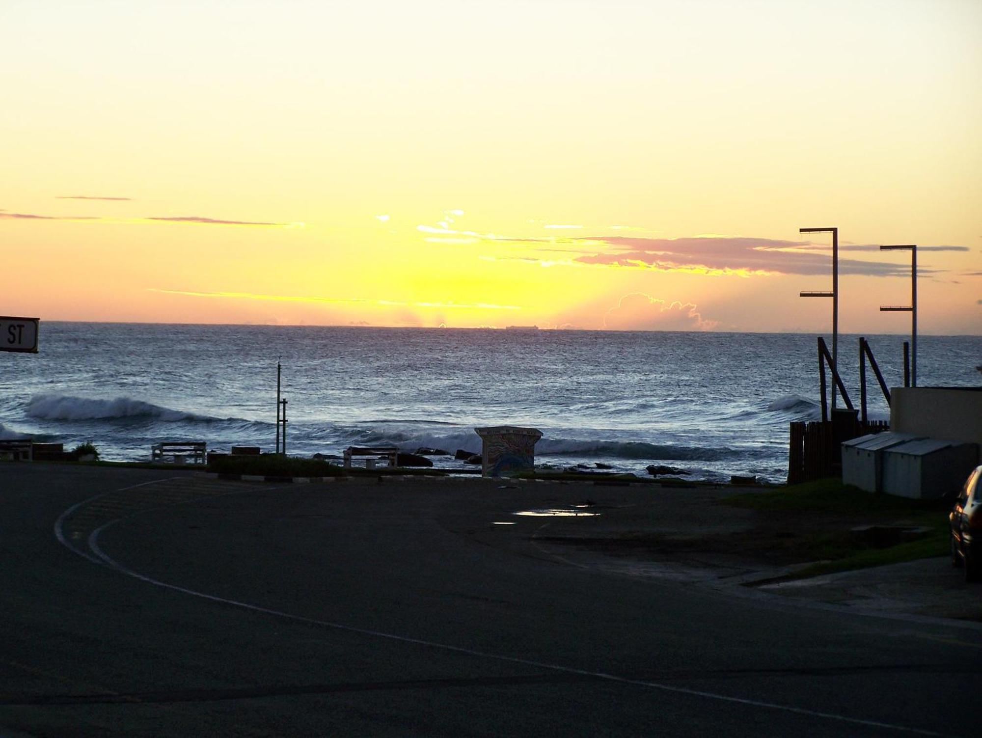 Breeze Inn Guesthouse Kidd's Beach Bagian luar foto