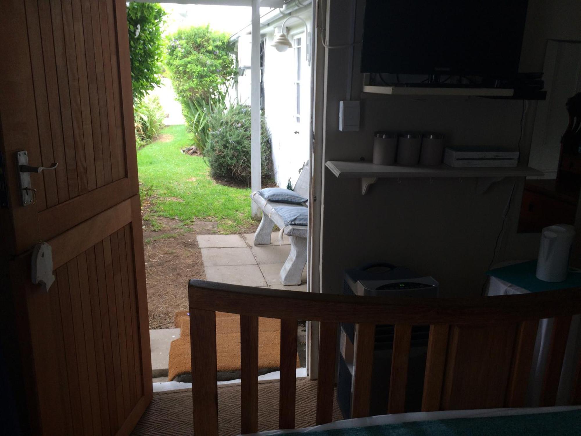 Breeze Inn Guesthouse Kidd's Beach Ruang foto