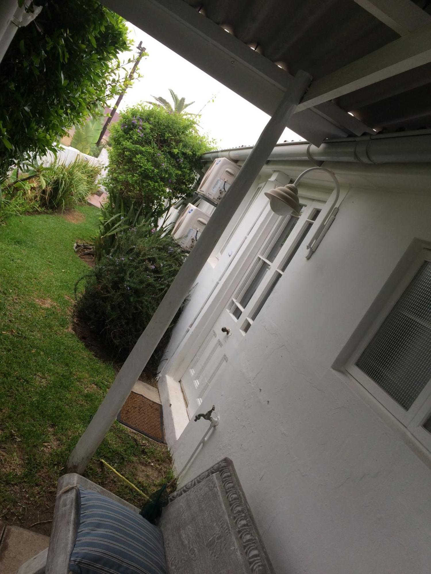 Breeze Inn Guesthouse Kidd's Beach Ruang foto